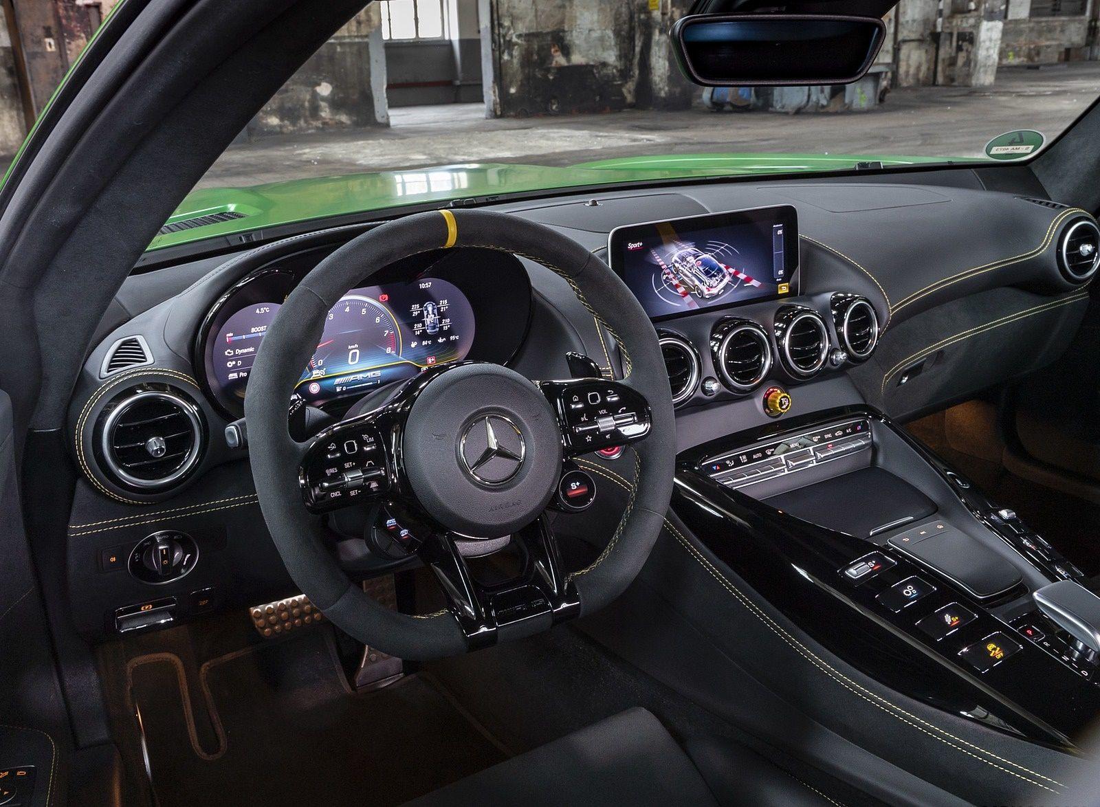 1600x1174 Mercedes AMG R Coupe Interior Wallpaper (33)