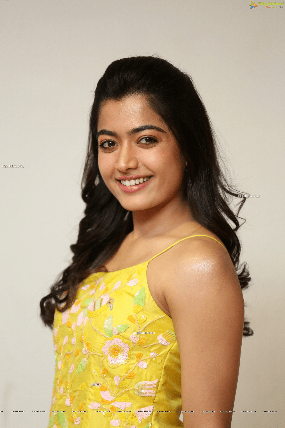 1000x1500 Rashmika Mandanna at Bheeshma Release Interview (HD). Beauty full girl, Actor photo, Beautiful indian actress