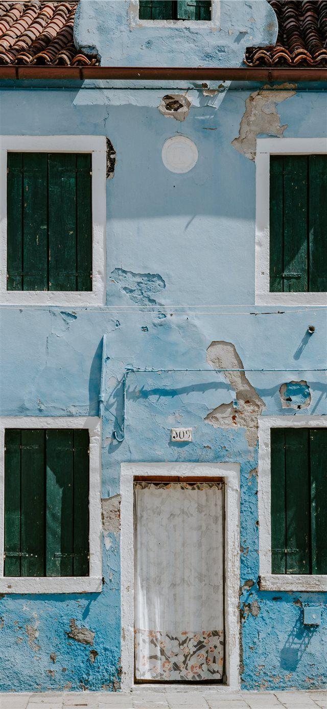 640x1385 Colourful houses of Burano Venice iPhone X Wallpaper Free Download