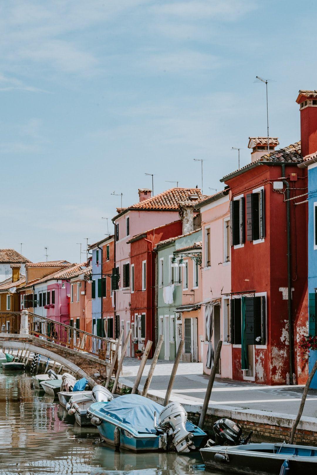 1080x1619 Burano, Italy photo