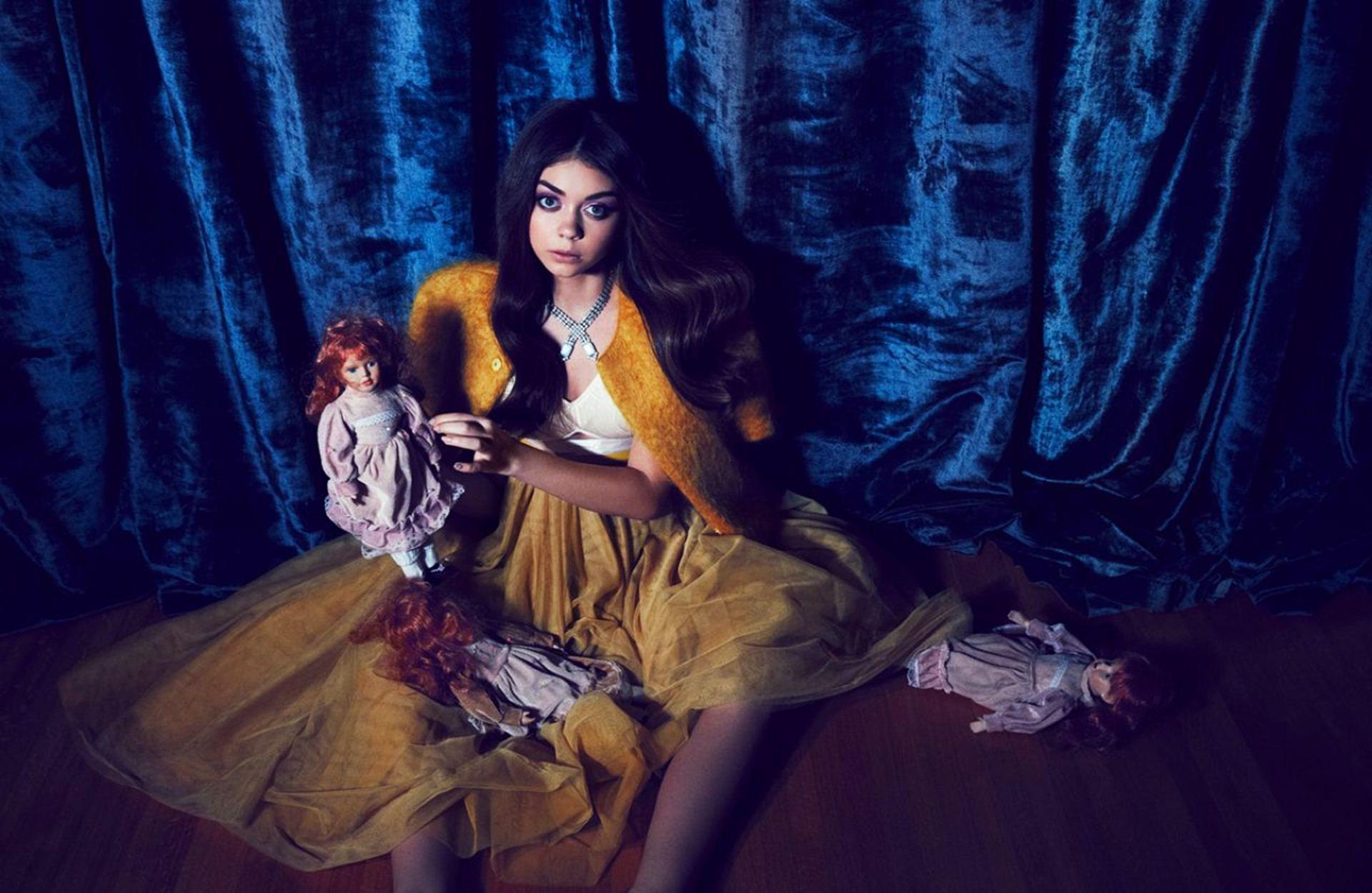 1920x1250 Sarah Hyland Wallpaper