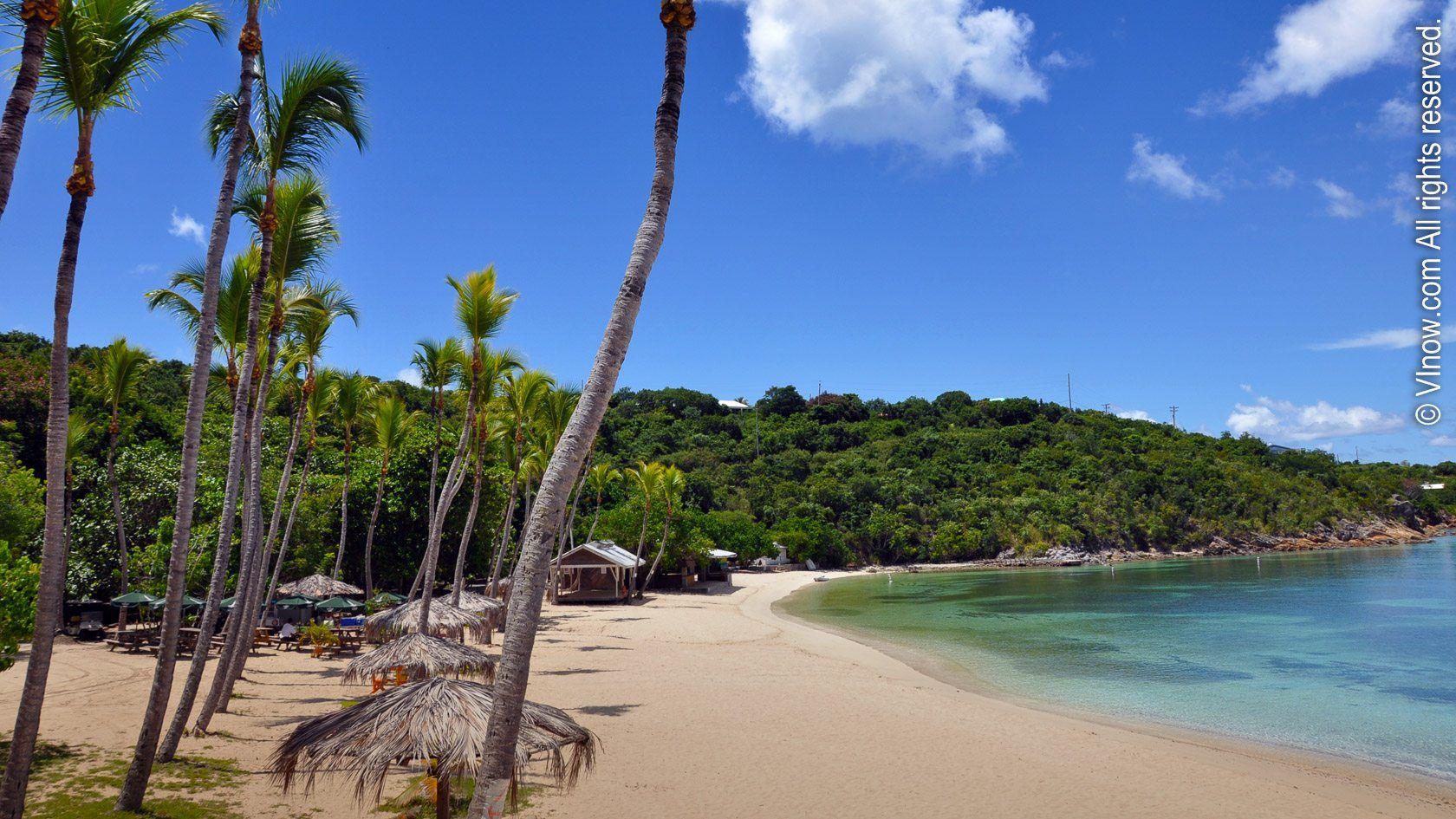 1680x945 Honeymoon Beach Wallpaper