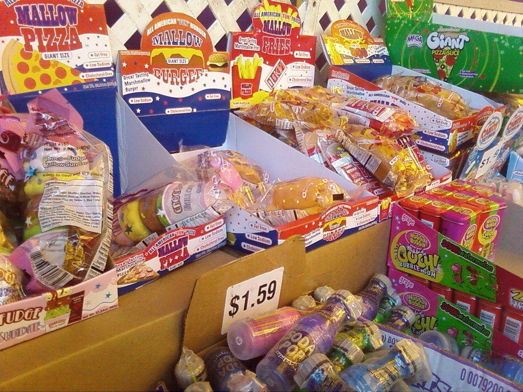 1024x768 Candy Store