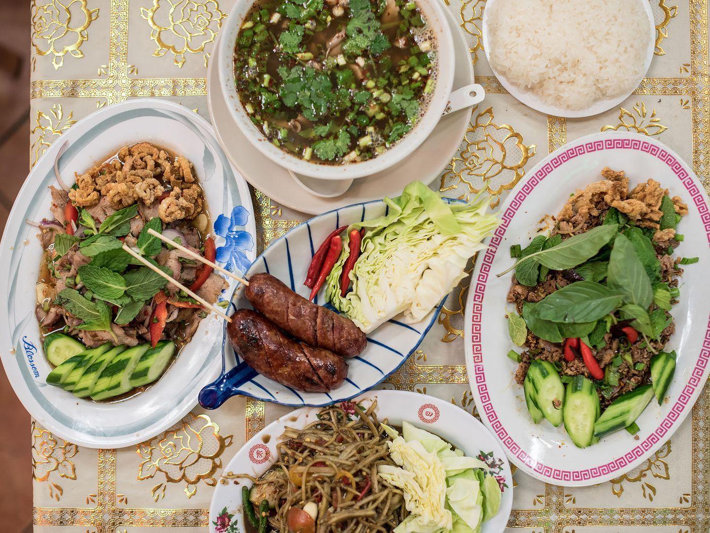 1400x1050 Experience L.A.'s Most Intense Thai Food in the Back of a North Hollywood Swap Meet