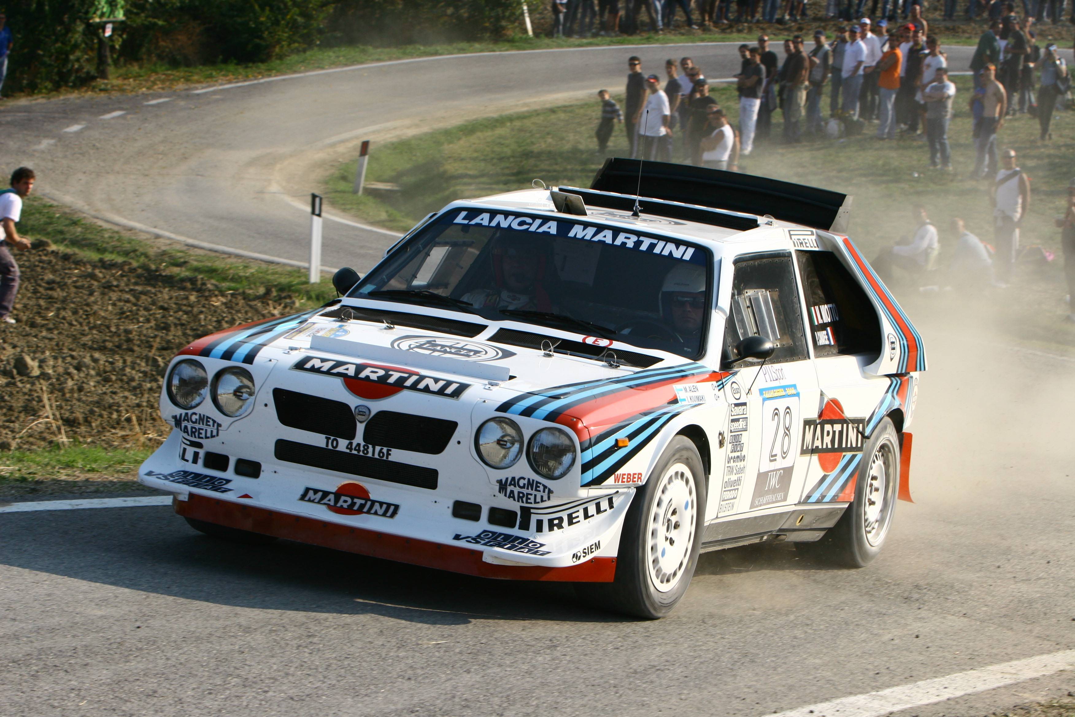 3504x2336 Lancia Delta Wallpaper