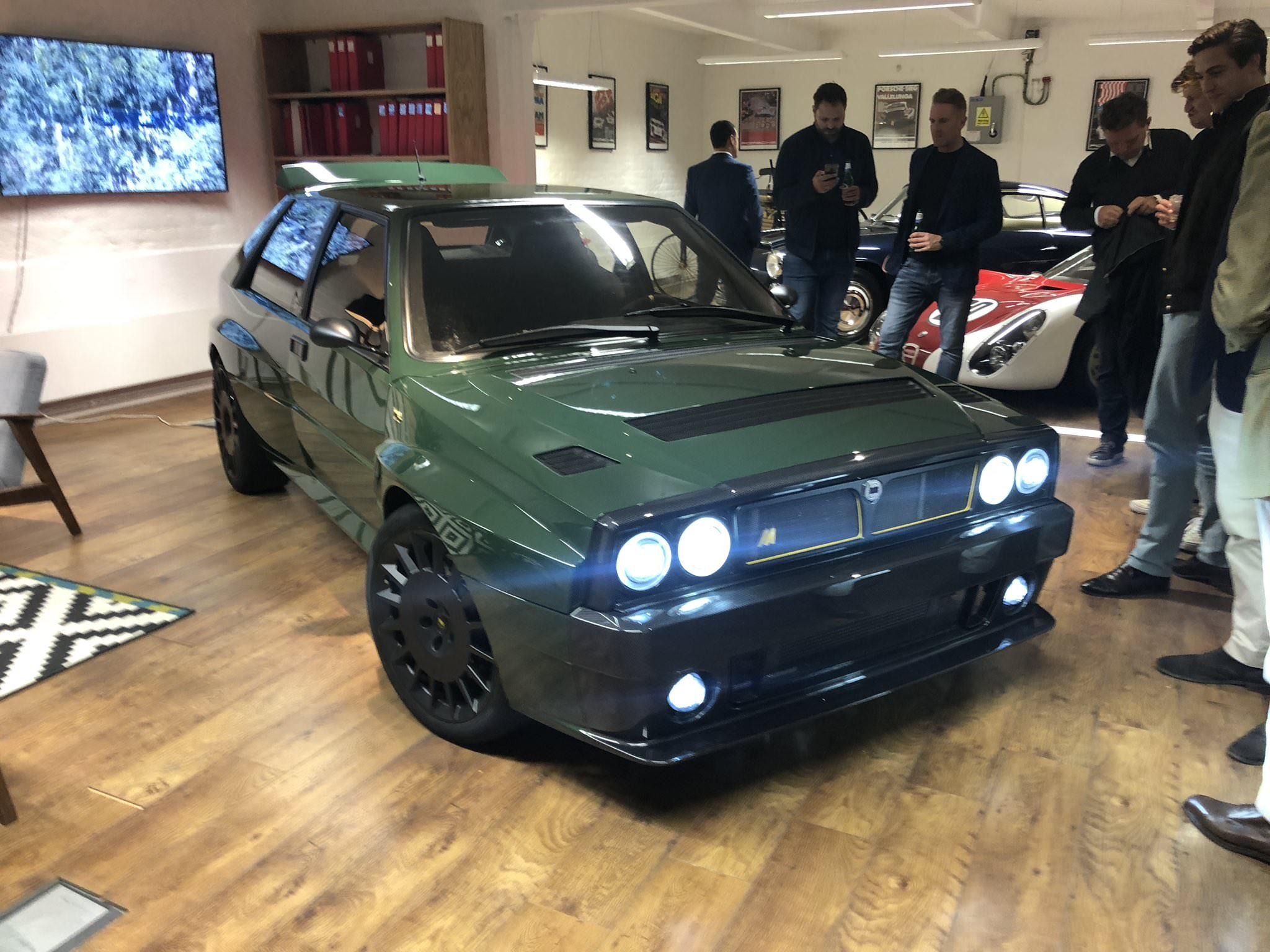 2048x1536 Lancia Delta Futurista Front
