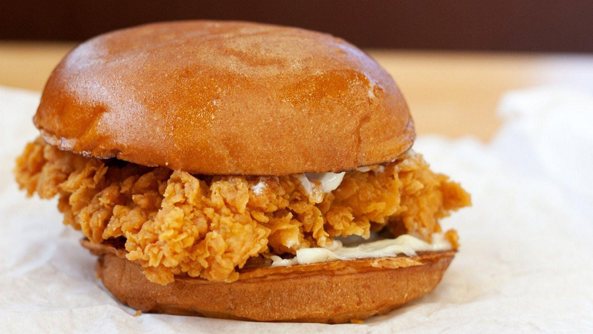 1920x1080 Popeyes Runs Out of New Chicken Sandwich in Just 15 Days