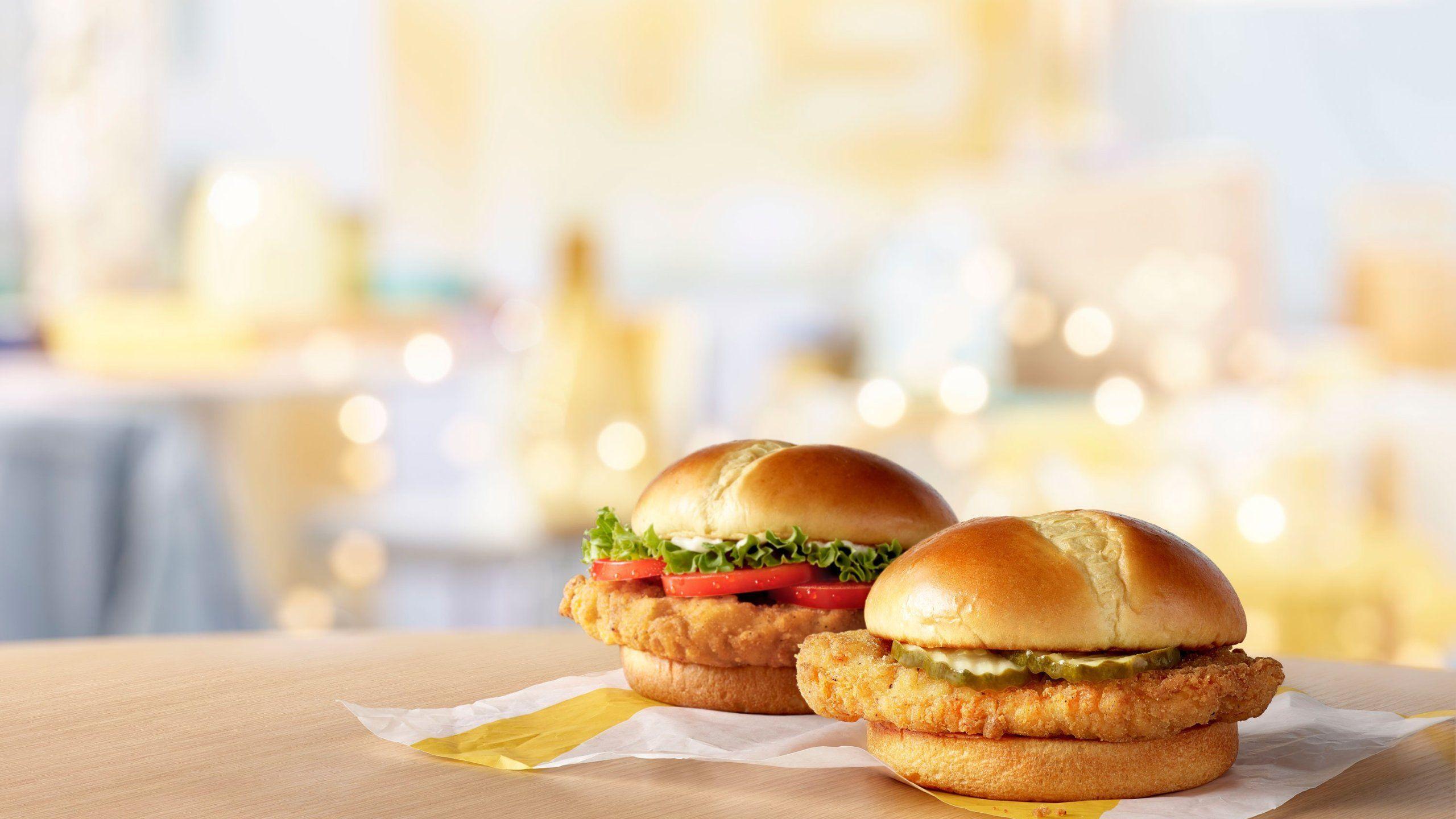 2560x1440 McDonald's is testing out a fried chicken sandwich in two cities