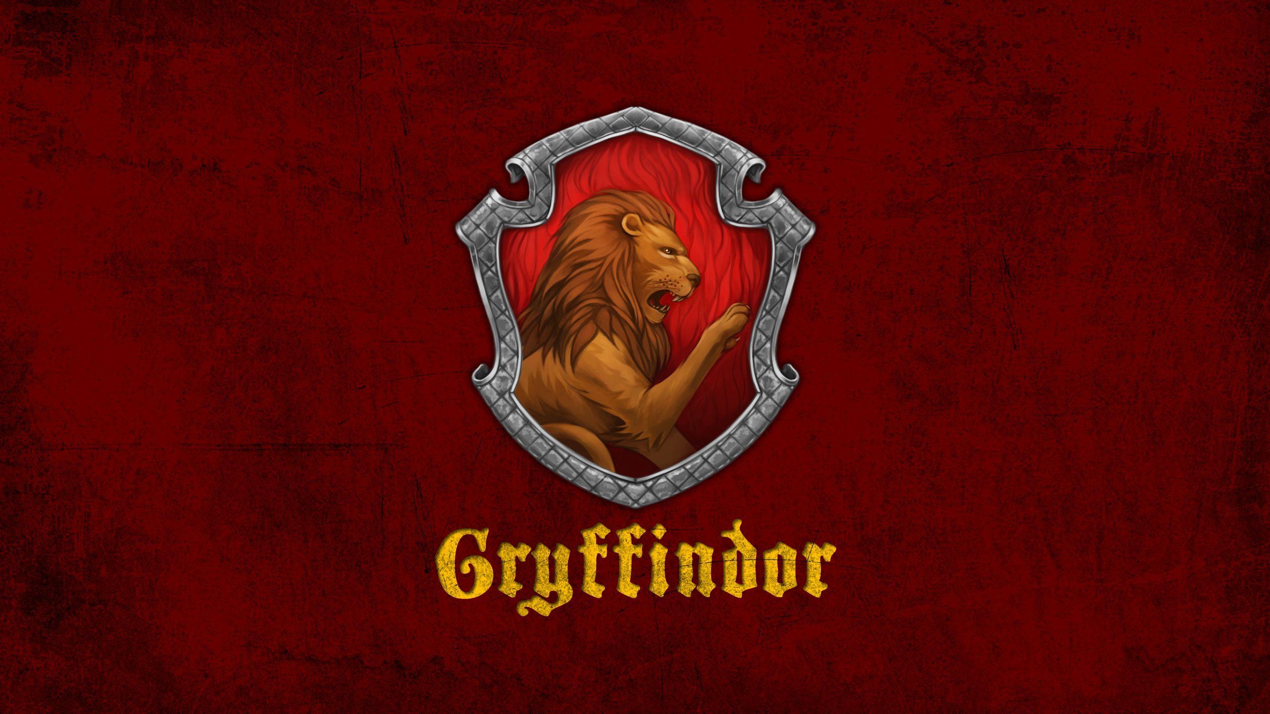 Ngôi nhà Gryffindor Banner màu đỏ và vàng 2K tải xuống hình nền