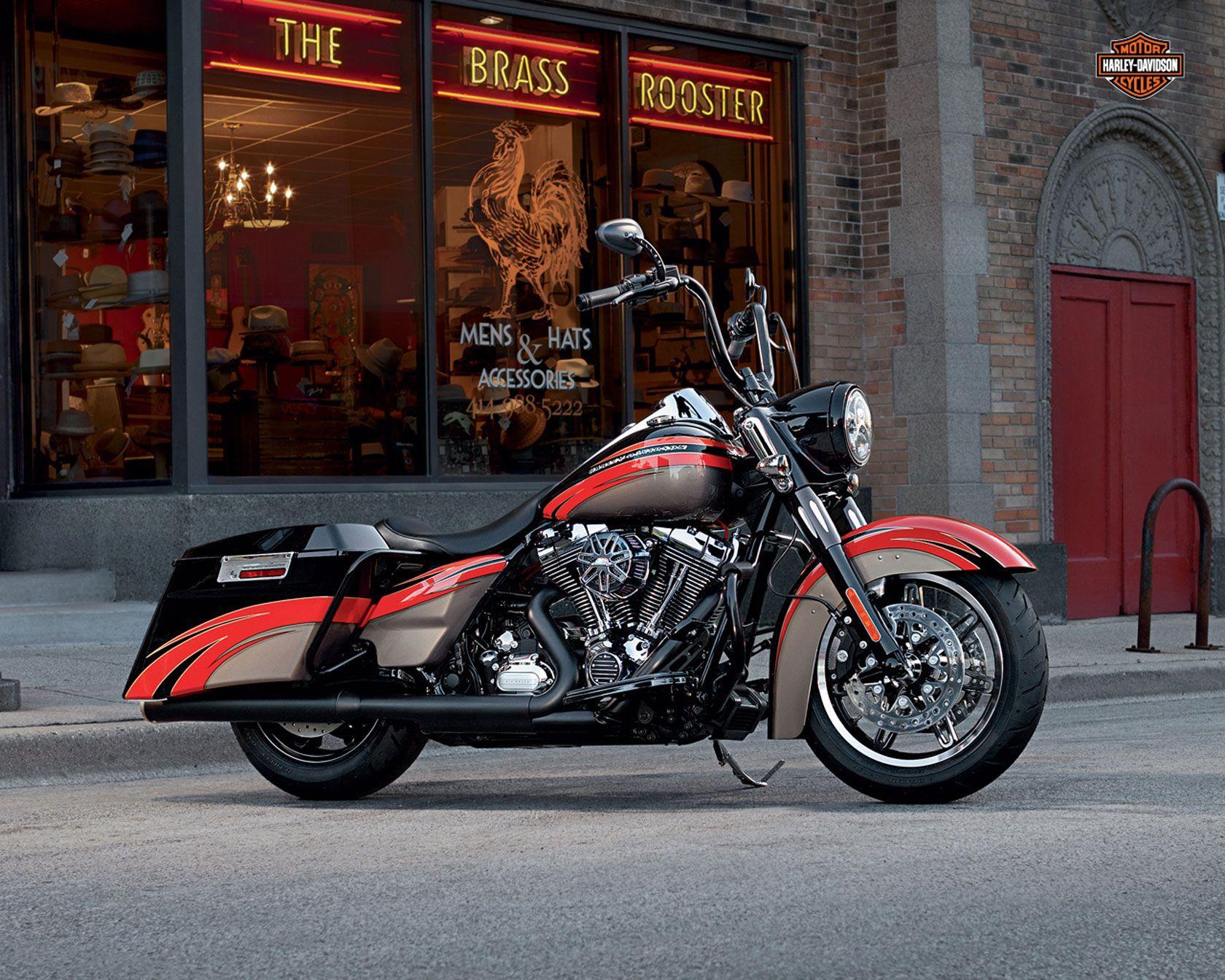 1680x1344 Harley Davidson Road King Wallpaper Photo #Vwb. Harley bikes, Harley davidson baggers, Classic harley davidson