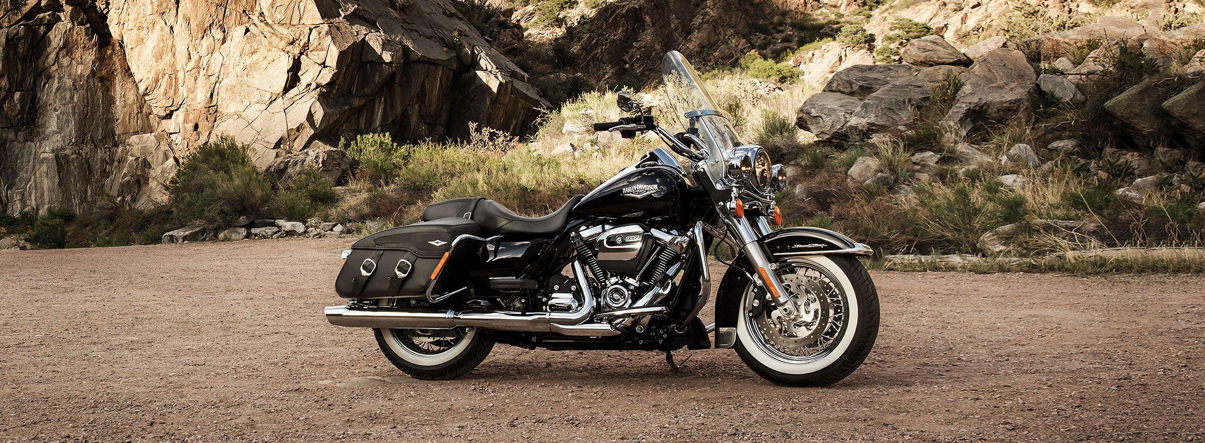 2400x883 Road King® Classic Motorcycles. Harley Davidson® Muscat