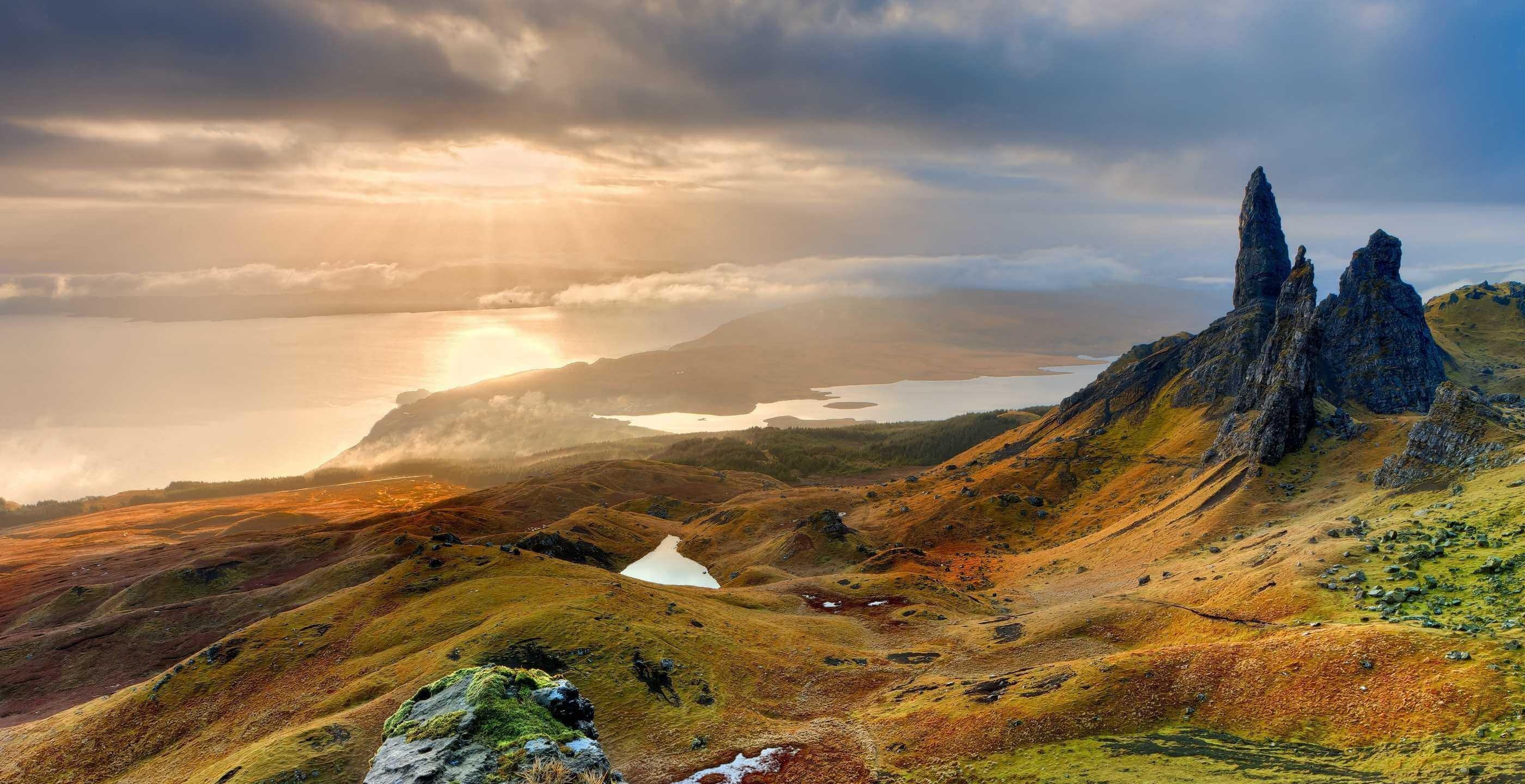 2800x1440 Scottish Highlands Wallpaper