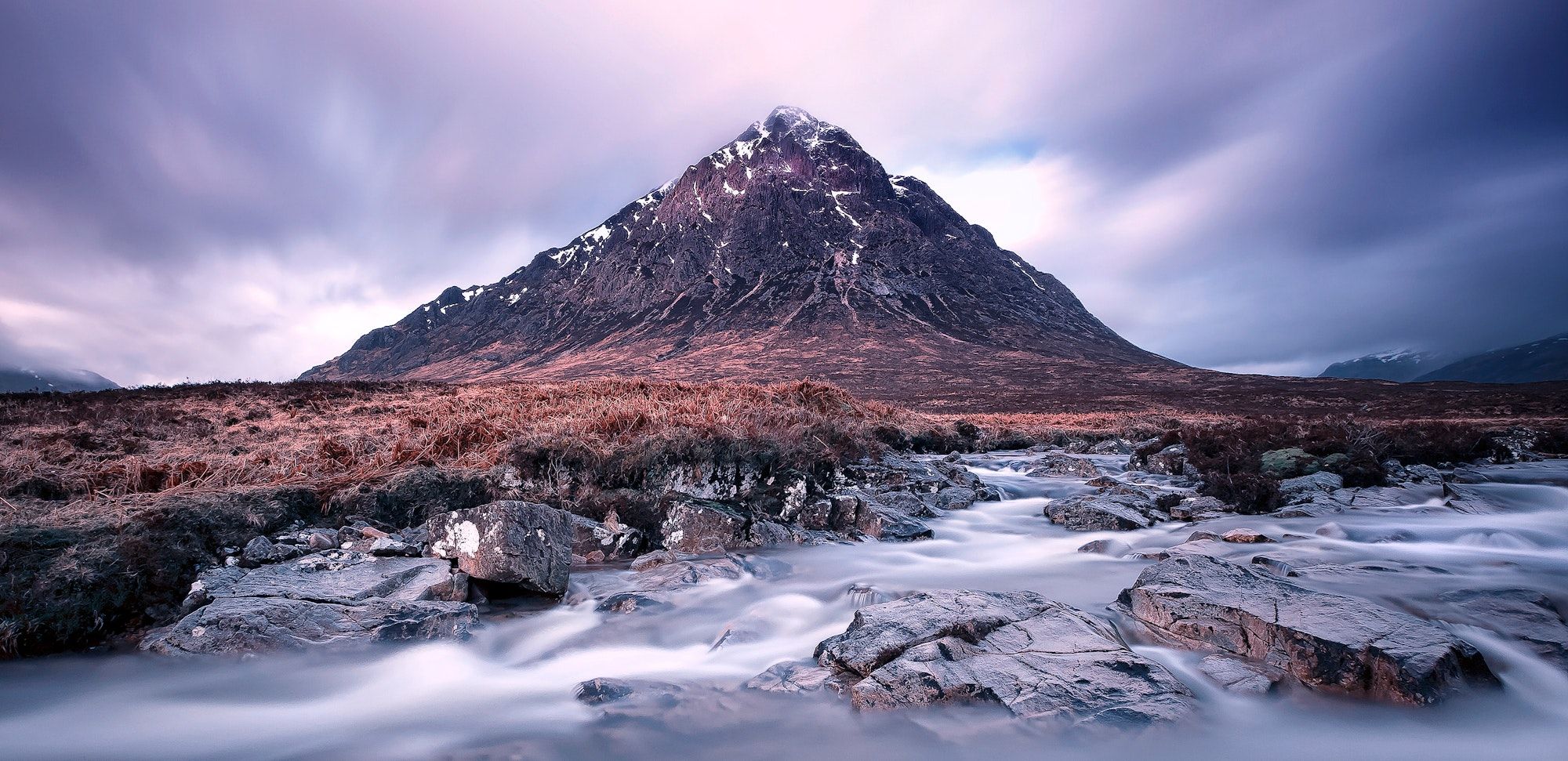 2000x971 Scotland Highlands Trek and Inns