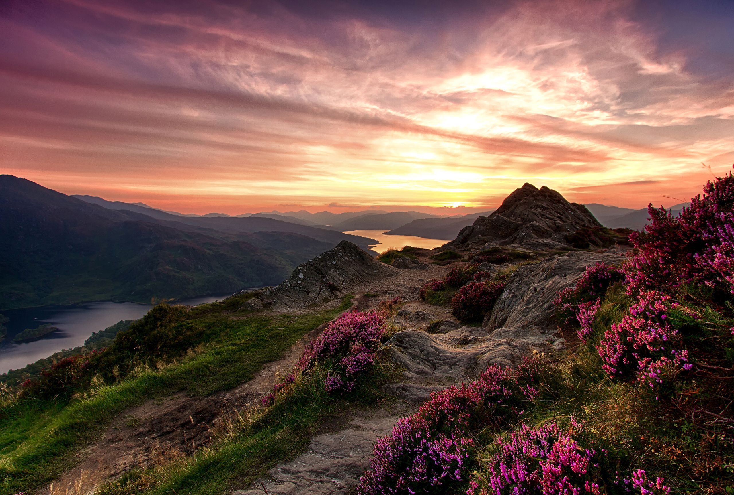 2560x1729 Scotland Wallpaper