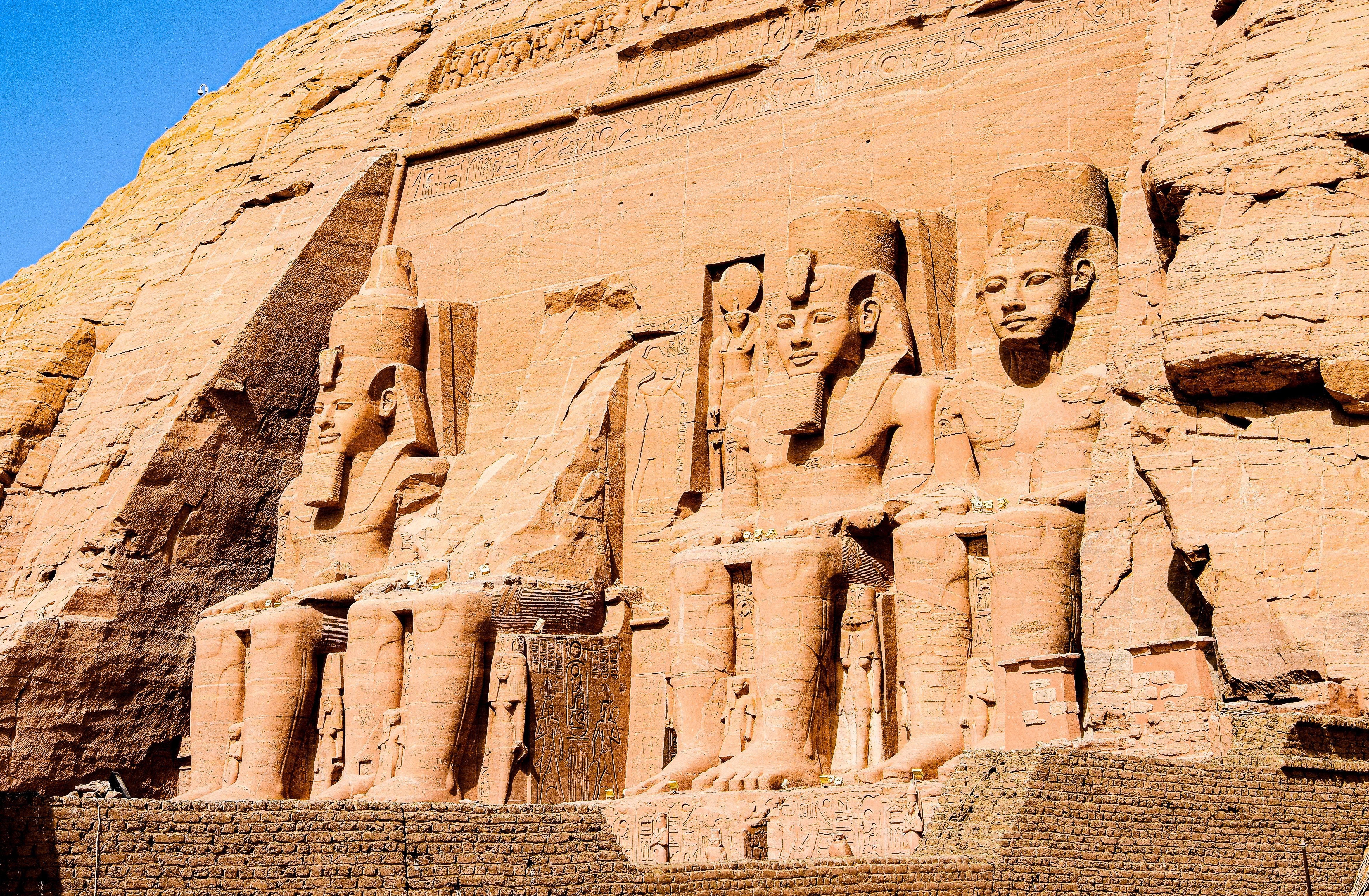 4684x3066 Facade of the Temple of Ramesses II, Luxor, Egypt · Free
