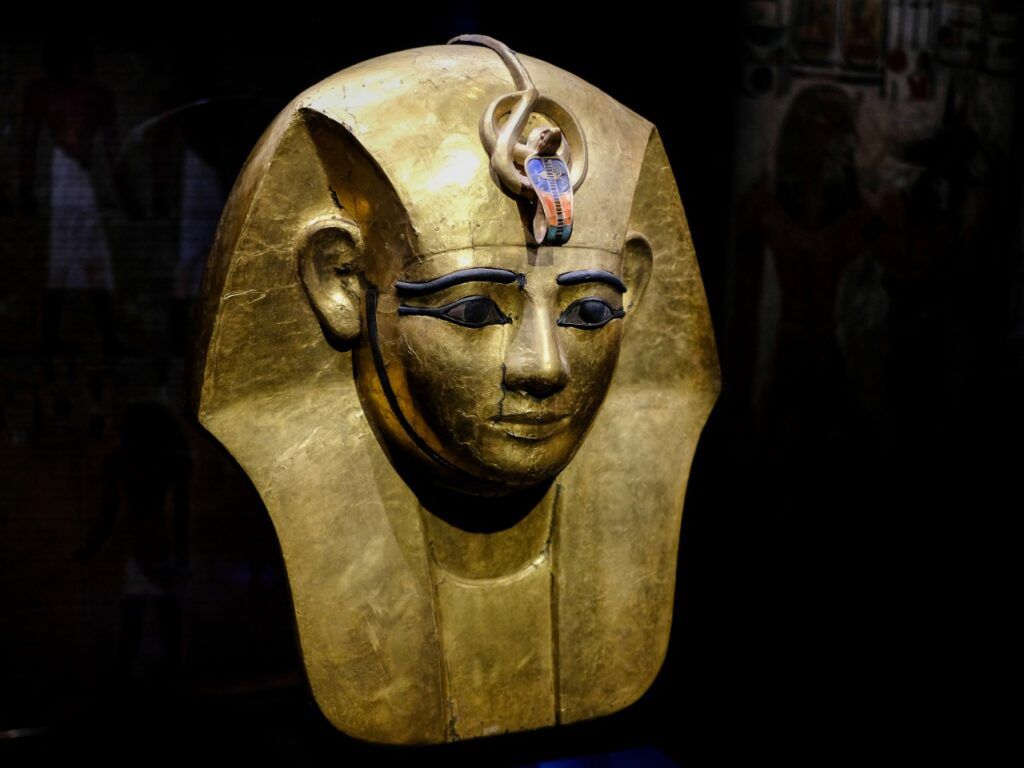 1024x768 Ramses the Great, will be visiting the deYoung museum in a new exhibit