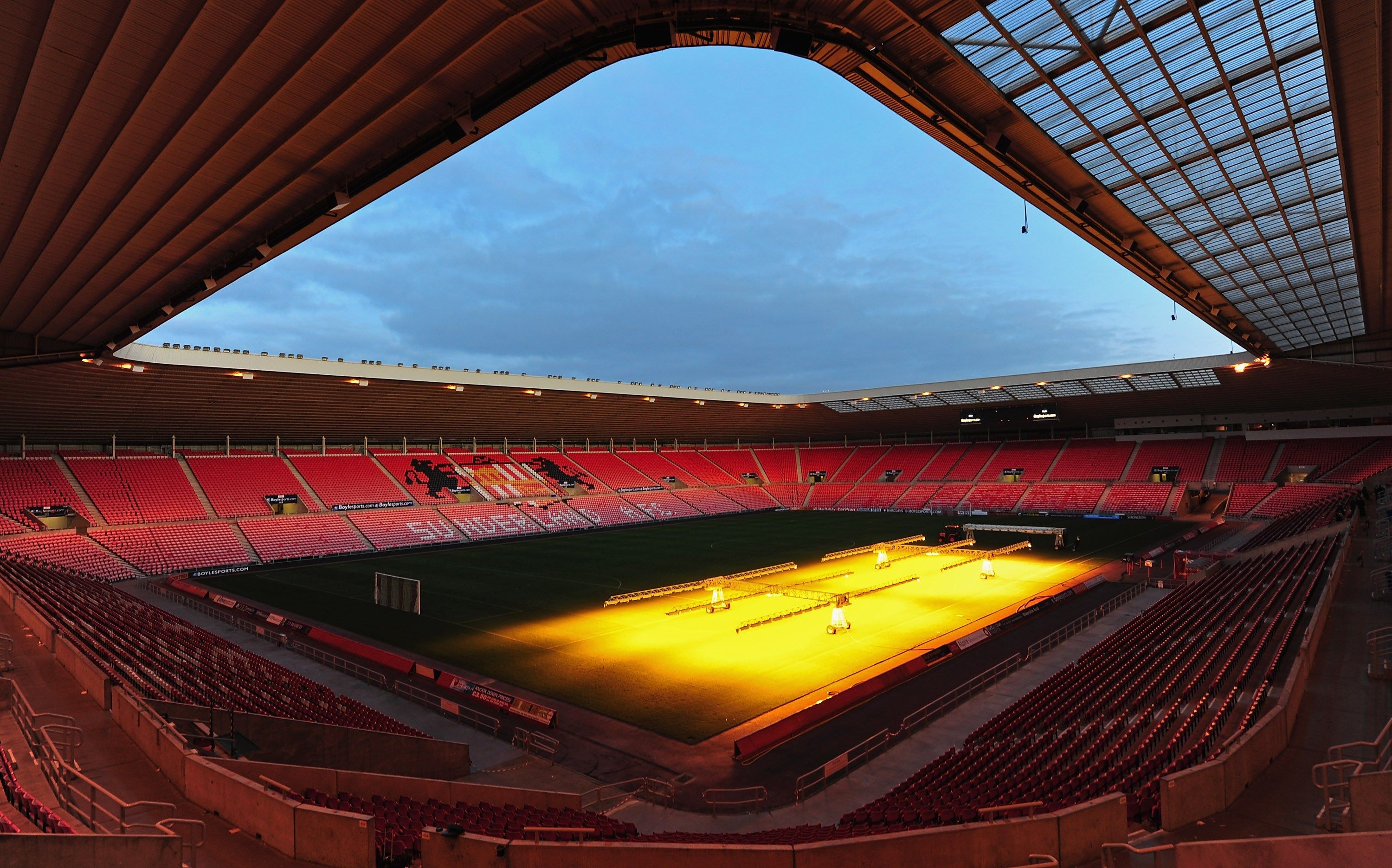 3000x1871 Pink seats & gold taps: Sunderland mark Stadium of Light 20th birthday, but it's looking shabby