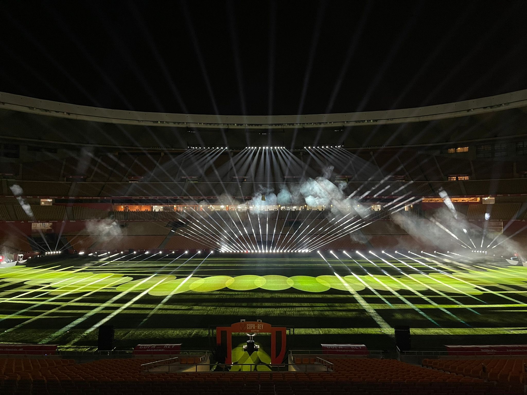 2048x1536 Ayrton Cobra and Perseo Beam light up the 2025 Copa del Rey Final opening show