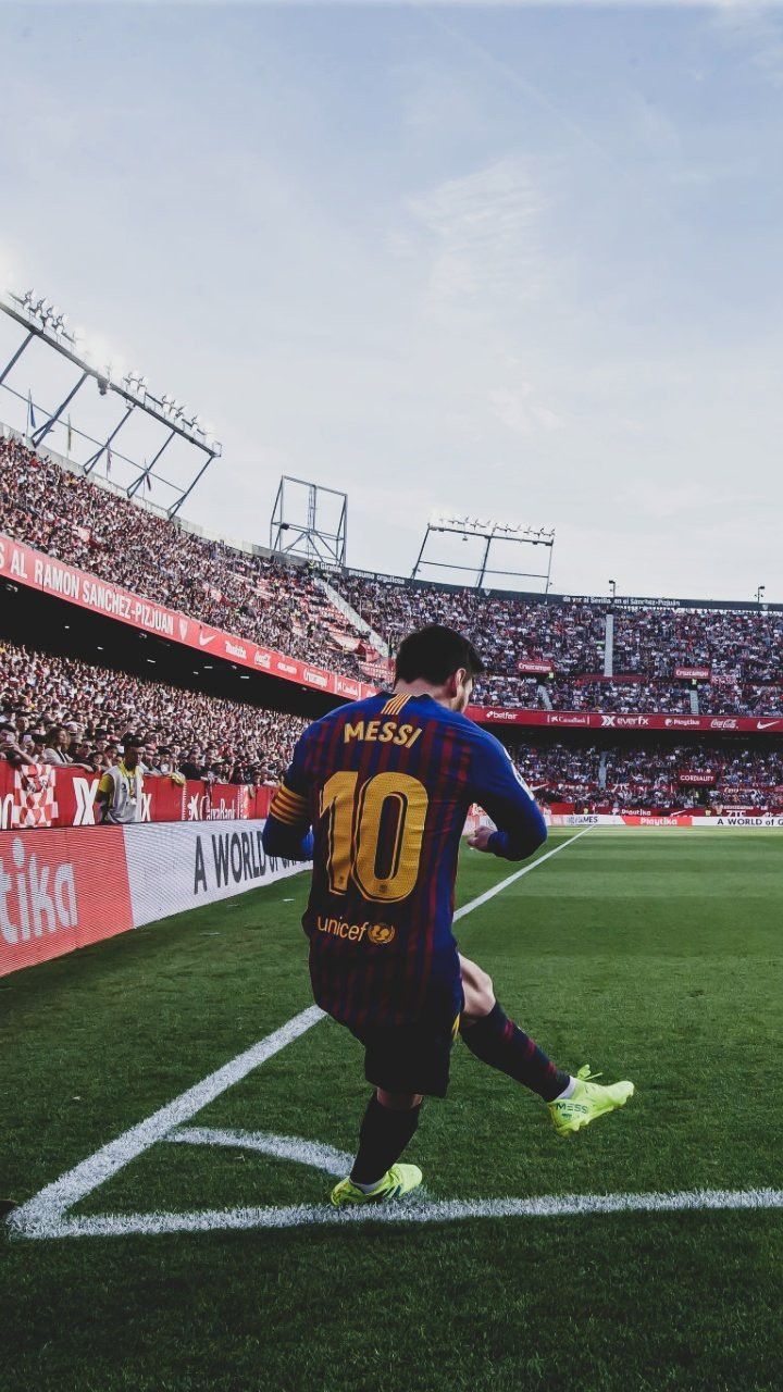 720x1280 Messi wallpaper barcelona. Messi free kick wallpaper, Messi corner kick wallpaper, Wallpaper soccer