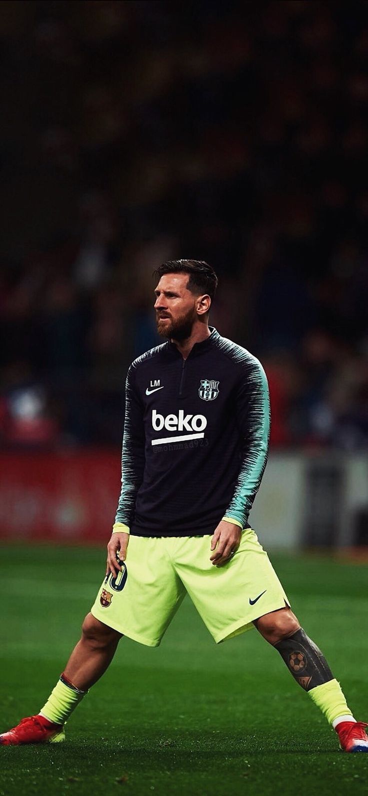 736x1593 Messi angry wallpaper. Messi free kick wallpaper, Messi corner kick wallpaper, Sporting