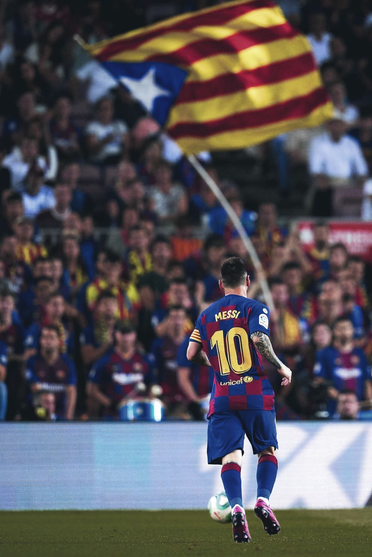 1280x1919 Messi Camp Nou Wallpaper
