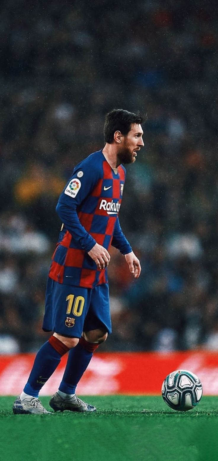 736x1553 Lionel Messi