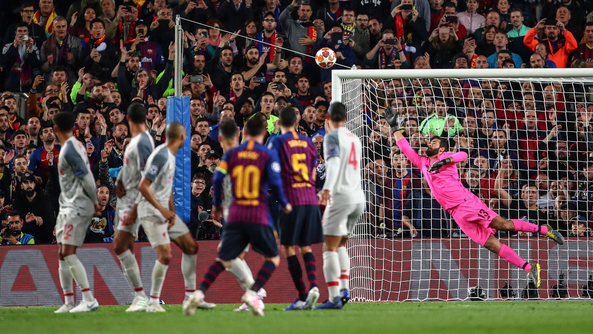 2048x1152 Leo Messi Sends A Brilliant Free Kick Into The Top Corner In Barcelona's 3 0 Win Over Liverpool