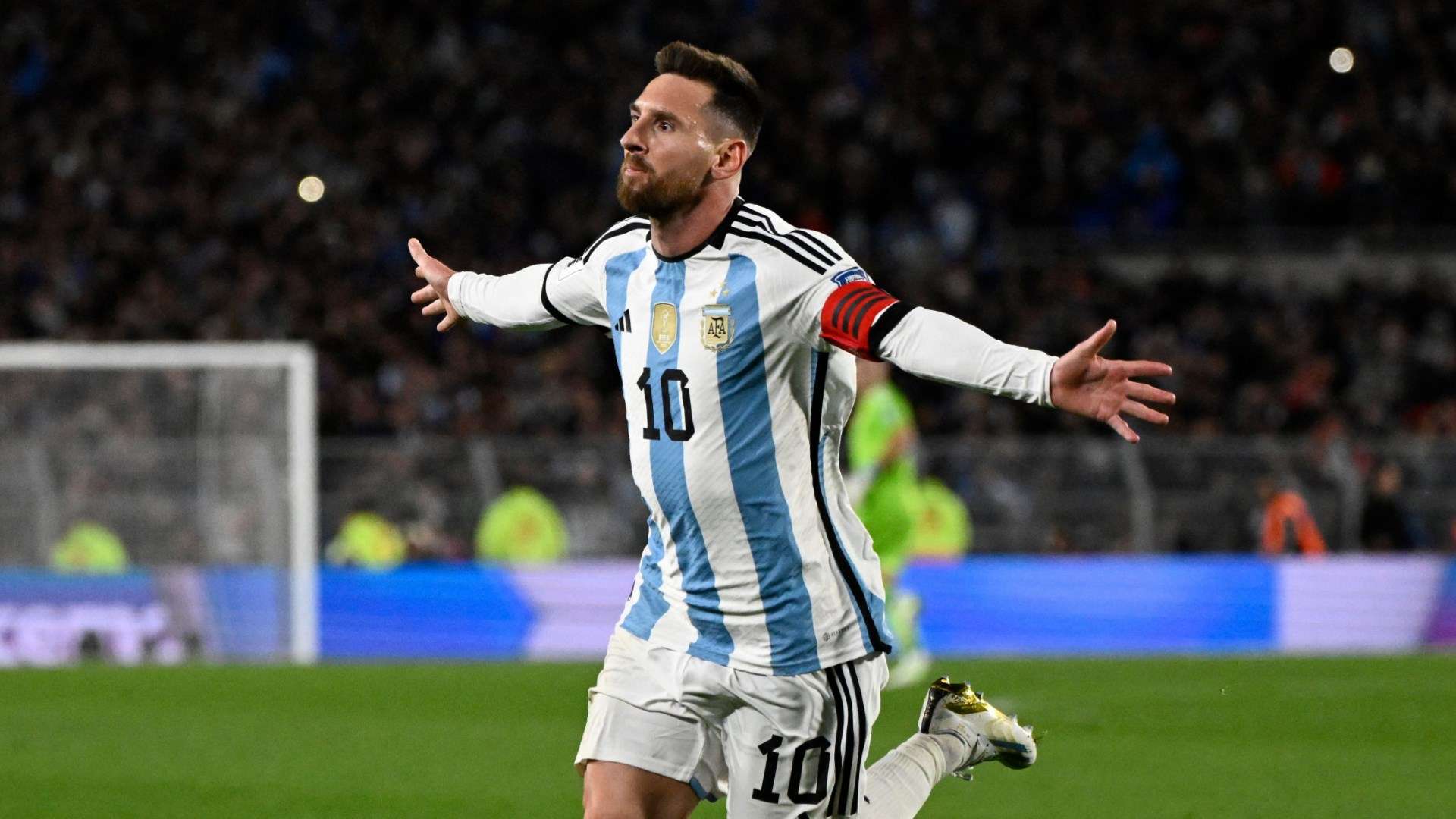 1920x1080 WATCH: Lionel Messi scores outrageous free kick for Argentina in World Cup qualifier against Ecuador