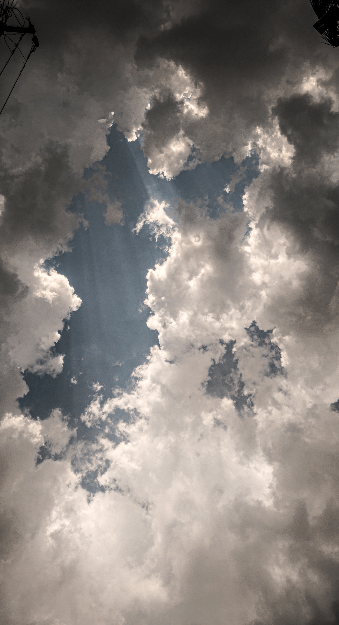 1080x1992 Which is the first Tamil song that strikes you with bliss when you look at these whimsical clouds