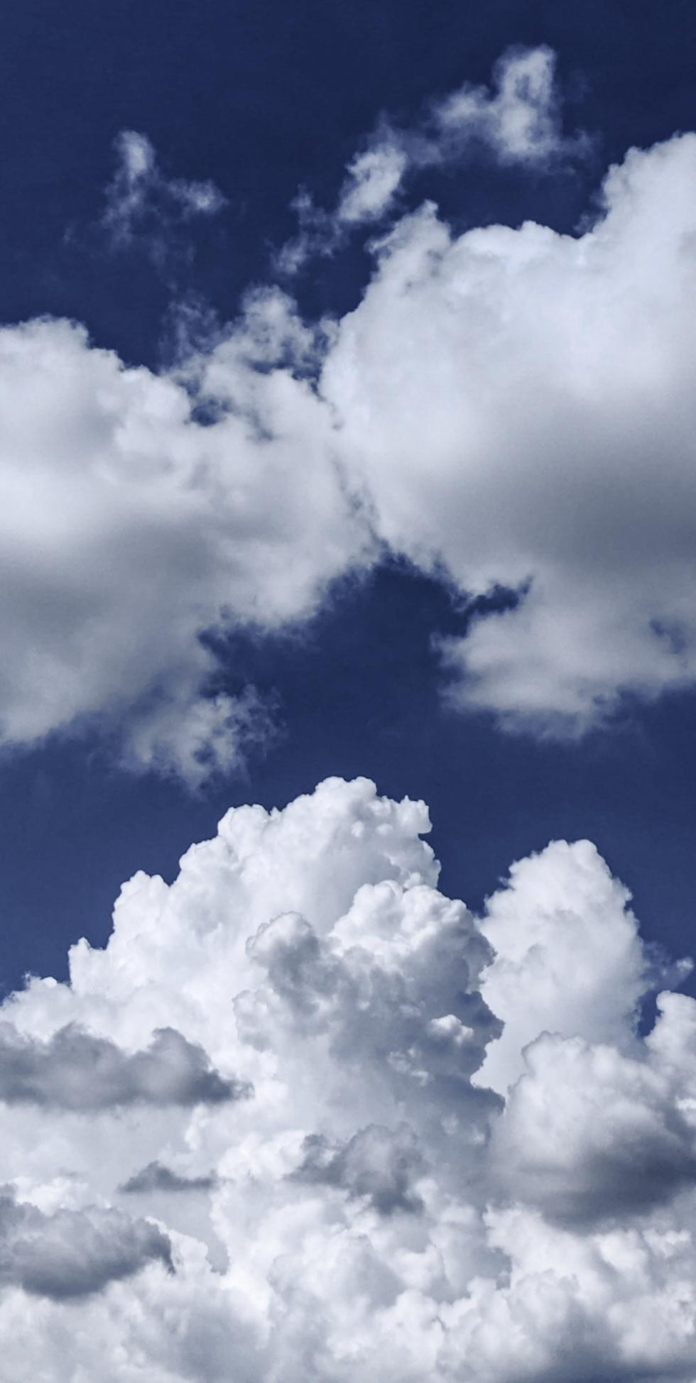 980x1948 Which is the first Tamil song that strikes you with bliss when you look at these whimsical clouds