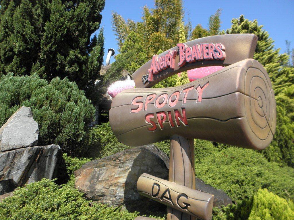 1024x768 Angry Beavers Spooty Spin