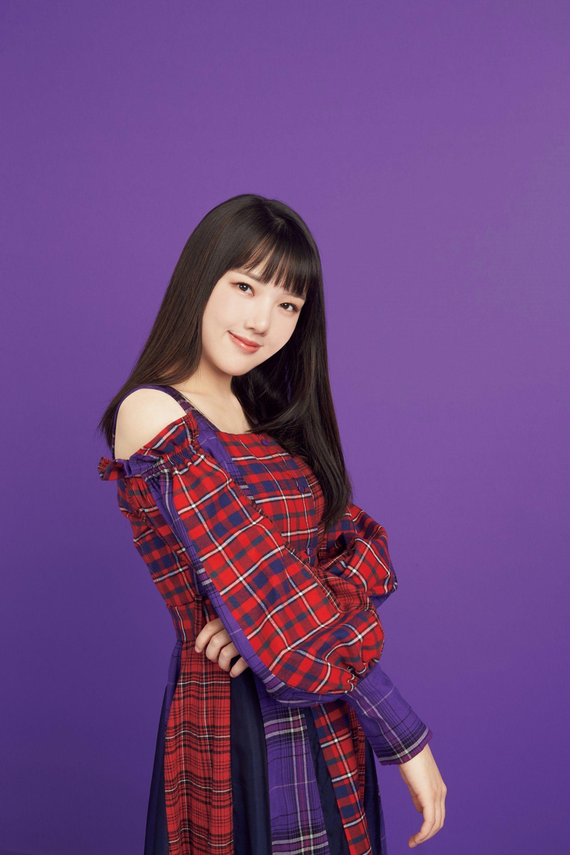 1843x2764 Yerin (GFRIEND) Profile Pop Database /