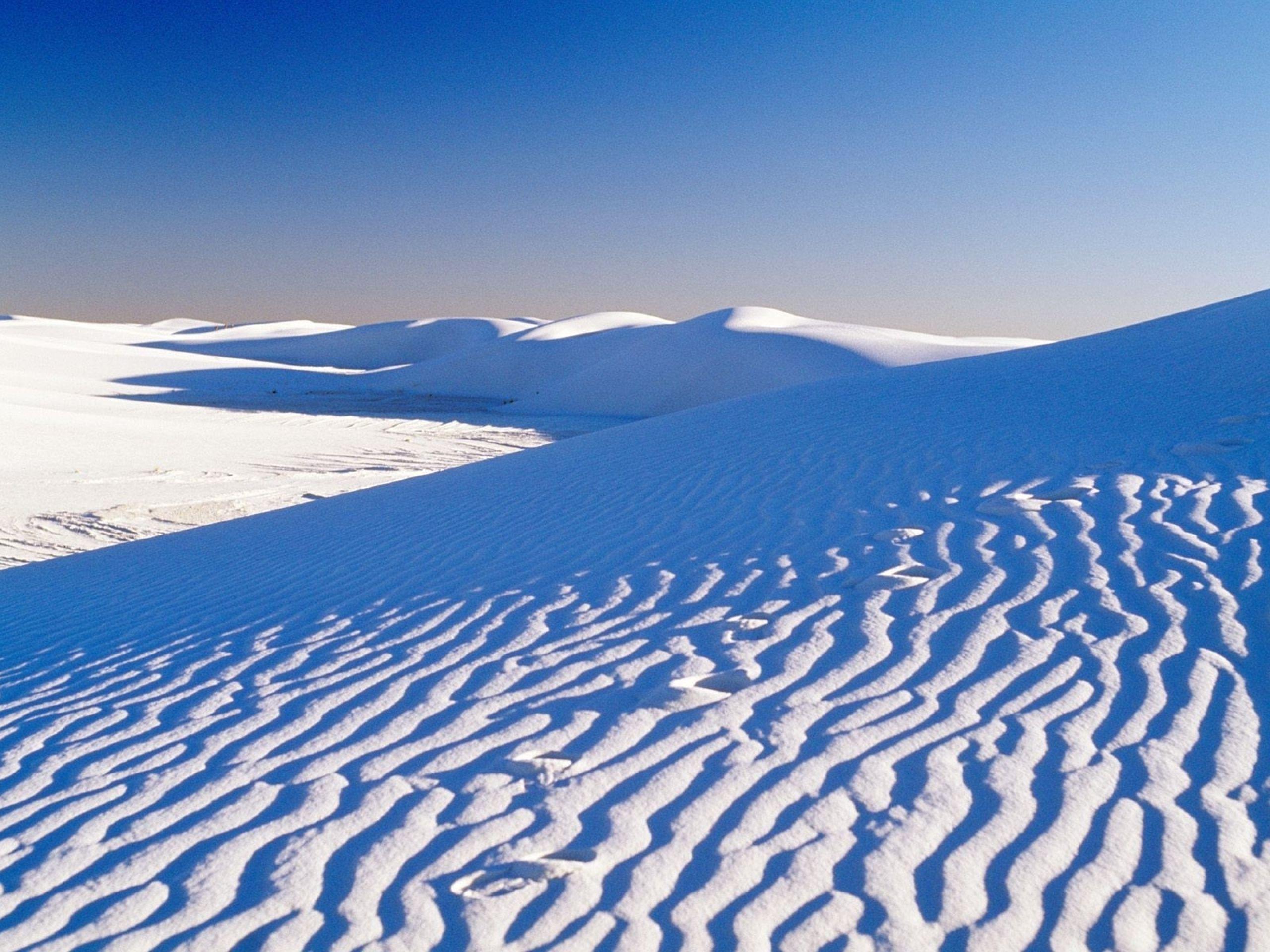 2560x1920 New Mexico White Desert wallpaper. New Mexico White Desert