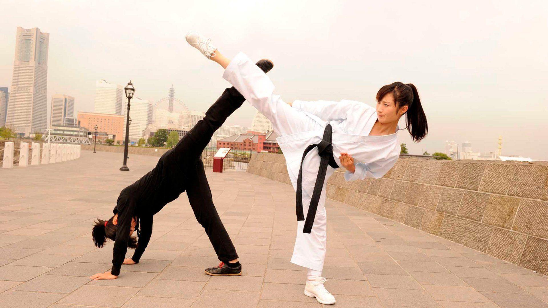 1920x1080 Girl Karate Wallpaper