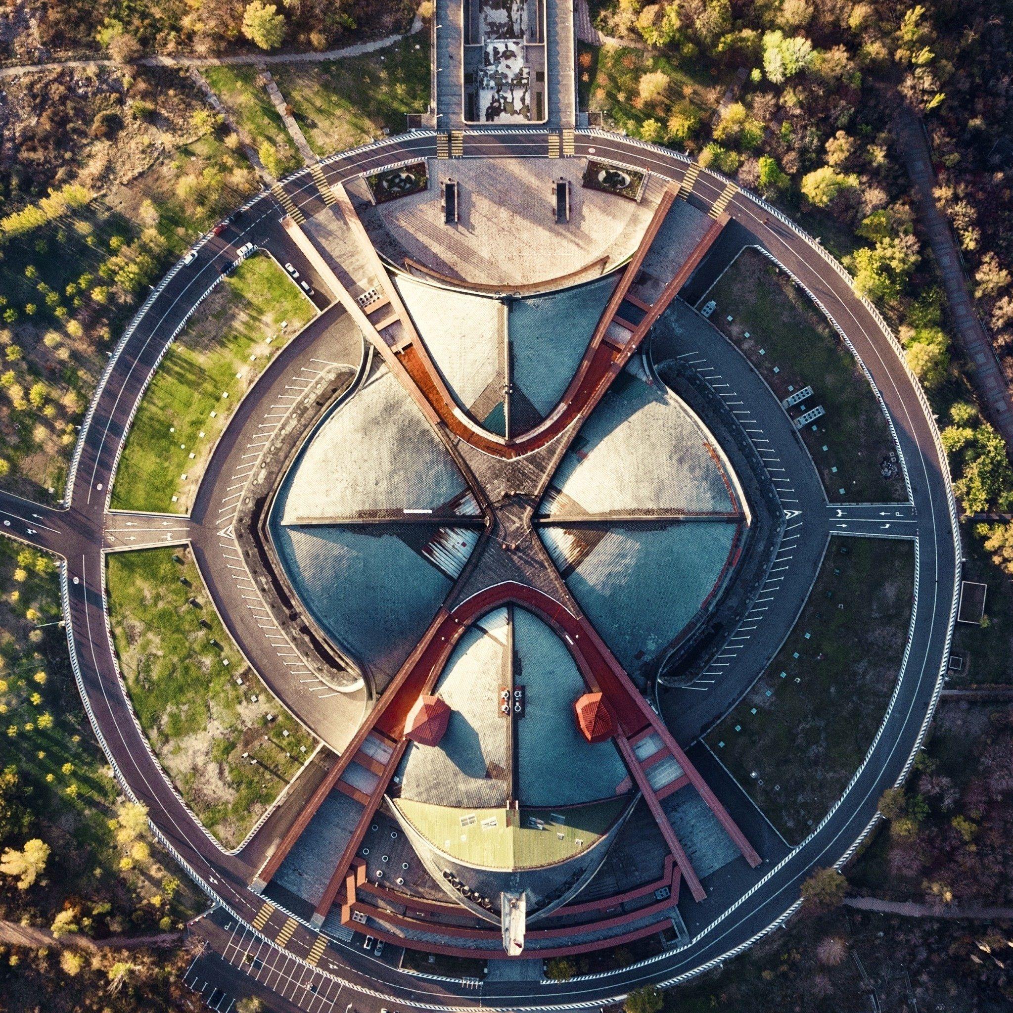 2048x2048 My best wallpaper is here