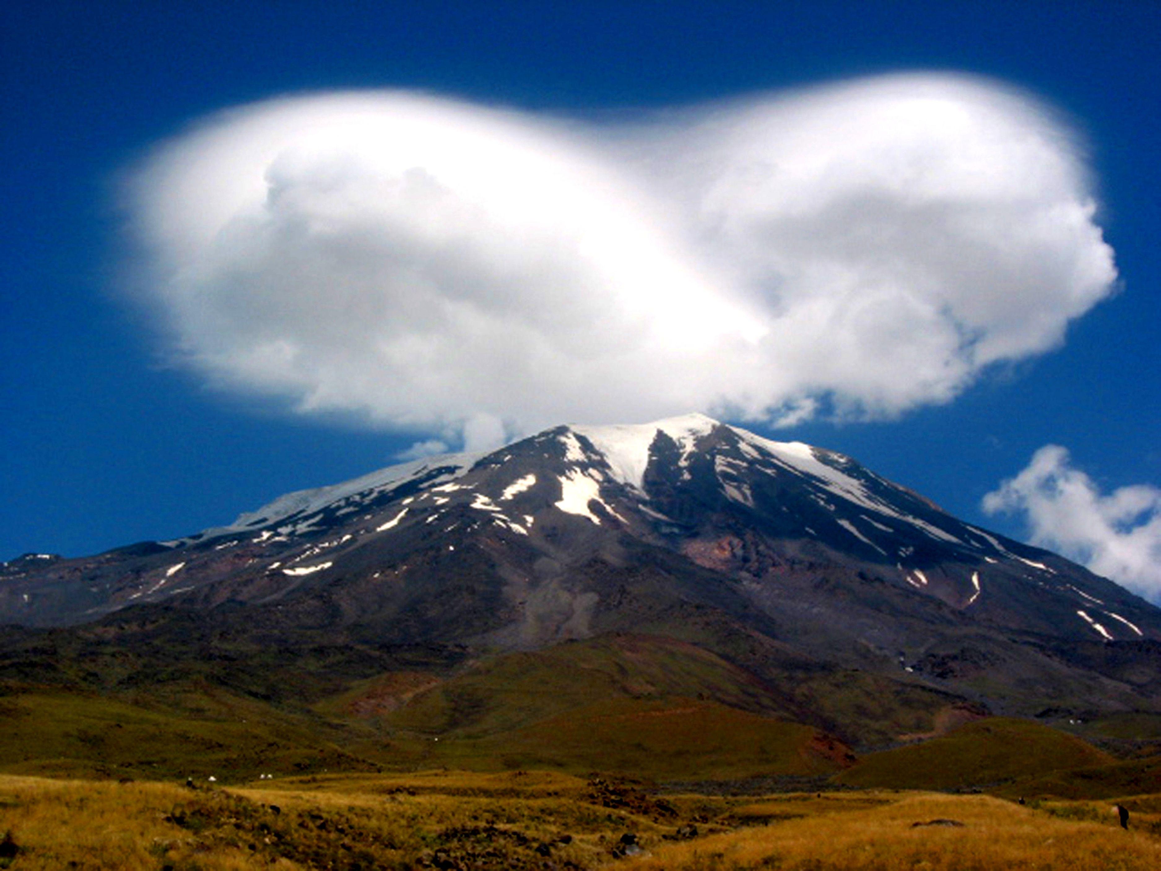 3750x2812 Mt Ararat Wallpaper. Google Mt. Shasta Wallpaper, DMT Wallpaper and Mgmt Wallpaper