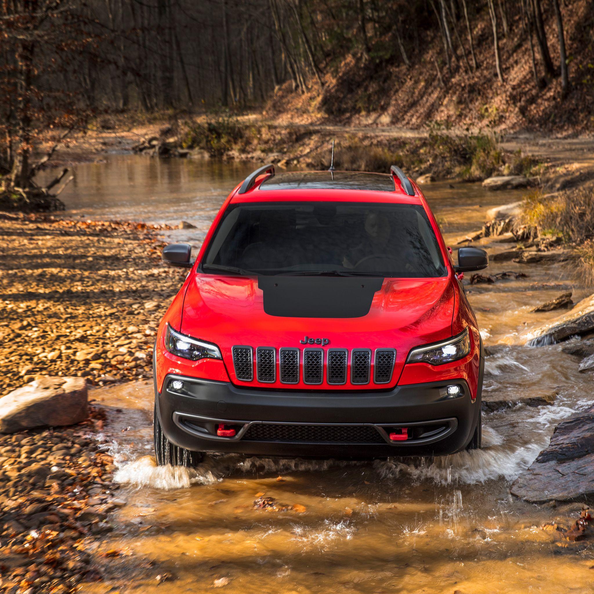 2048x2048 Jeep Cherokee Trailhawk iPad Air HD 4k Wallpaper, Image, Background, Photo and Picture