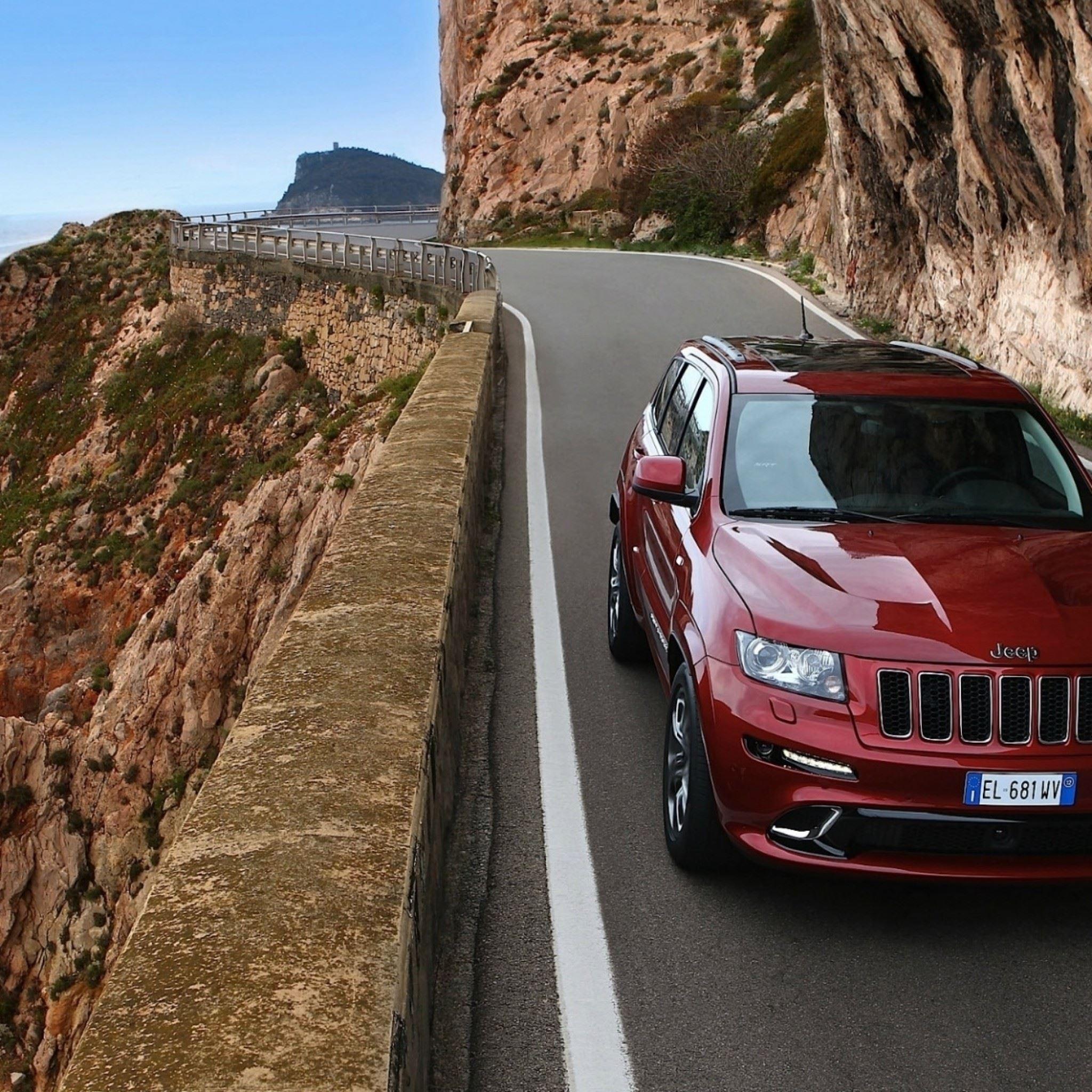 1024x1024 Jeep Grand Cherokee Srt8 Road iPad Air Wallpaper Free Download
