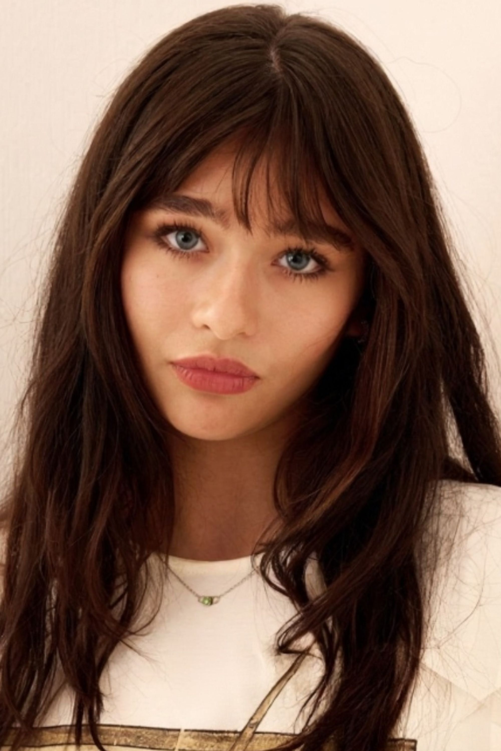 2000x3000 Malina Weissman Image