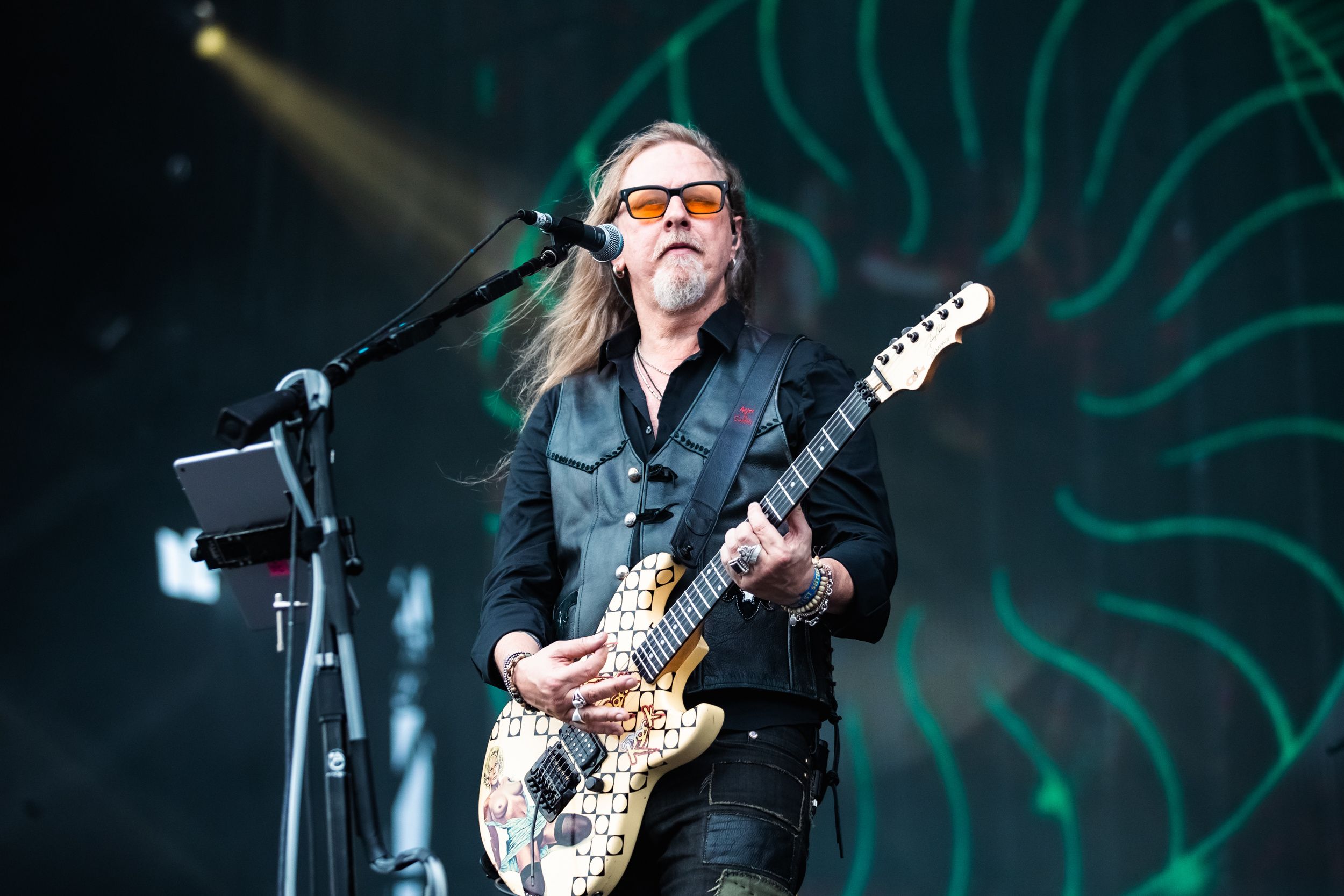 2500x1667 Jerry Cantrell Wallpaper