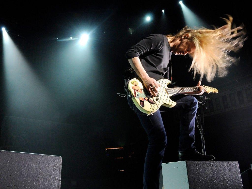 1024x768 Jerry Cantrell Wallpaper