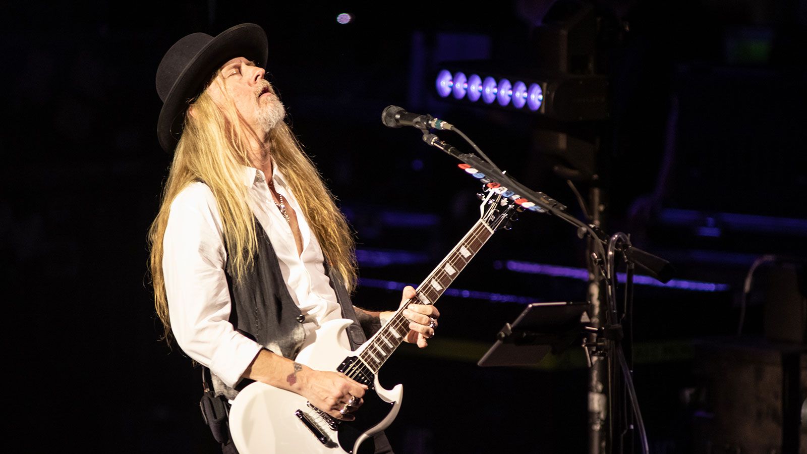 1600x900 Hear the sludgy title track from Jerry Cantrell's new solo album, Brighten