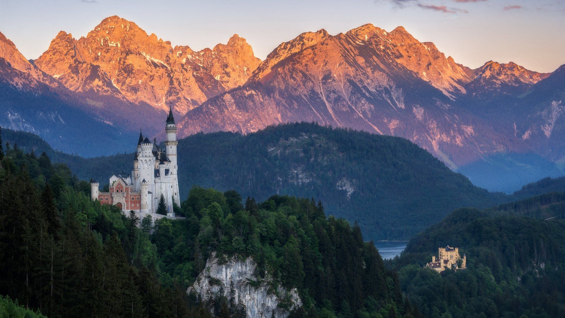 1920x1080 Neuschwanstein at Dusk