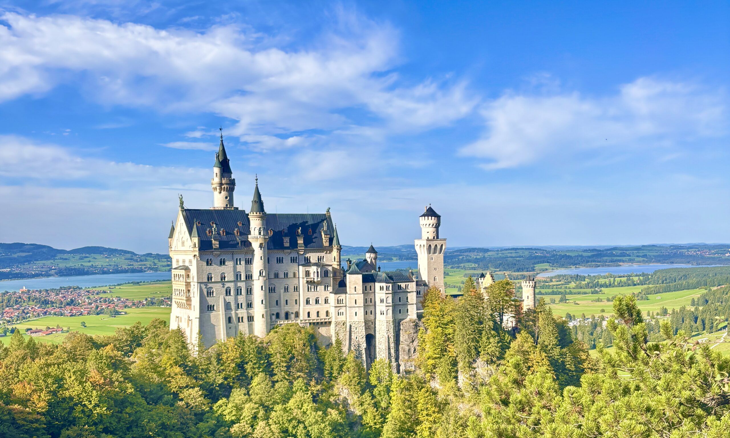 2560x1536 The Best of Bavaria: Germany's Romantic Road to Oktoberfest