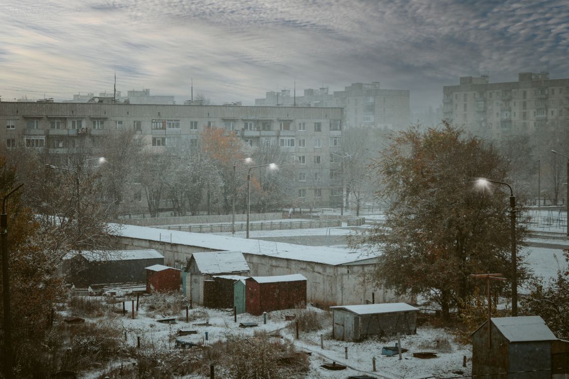 1125x750 Post Soviet Architecture Apartment Buildings in Winter · Free