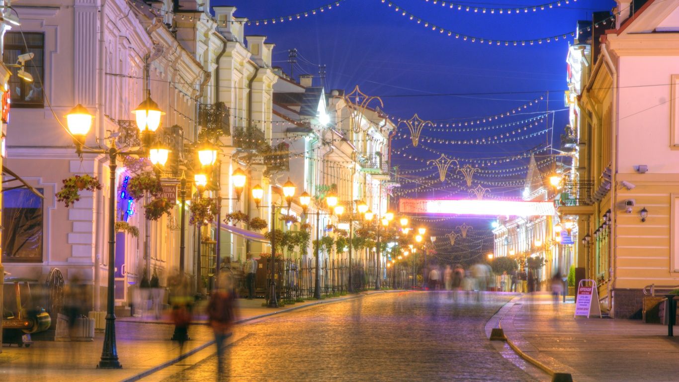 1366x768 Soviet street, Grodno 4K UHD Wallpaper for UltraHD Desktop and TV : Smartphone and Tablet Devices
