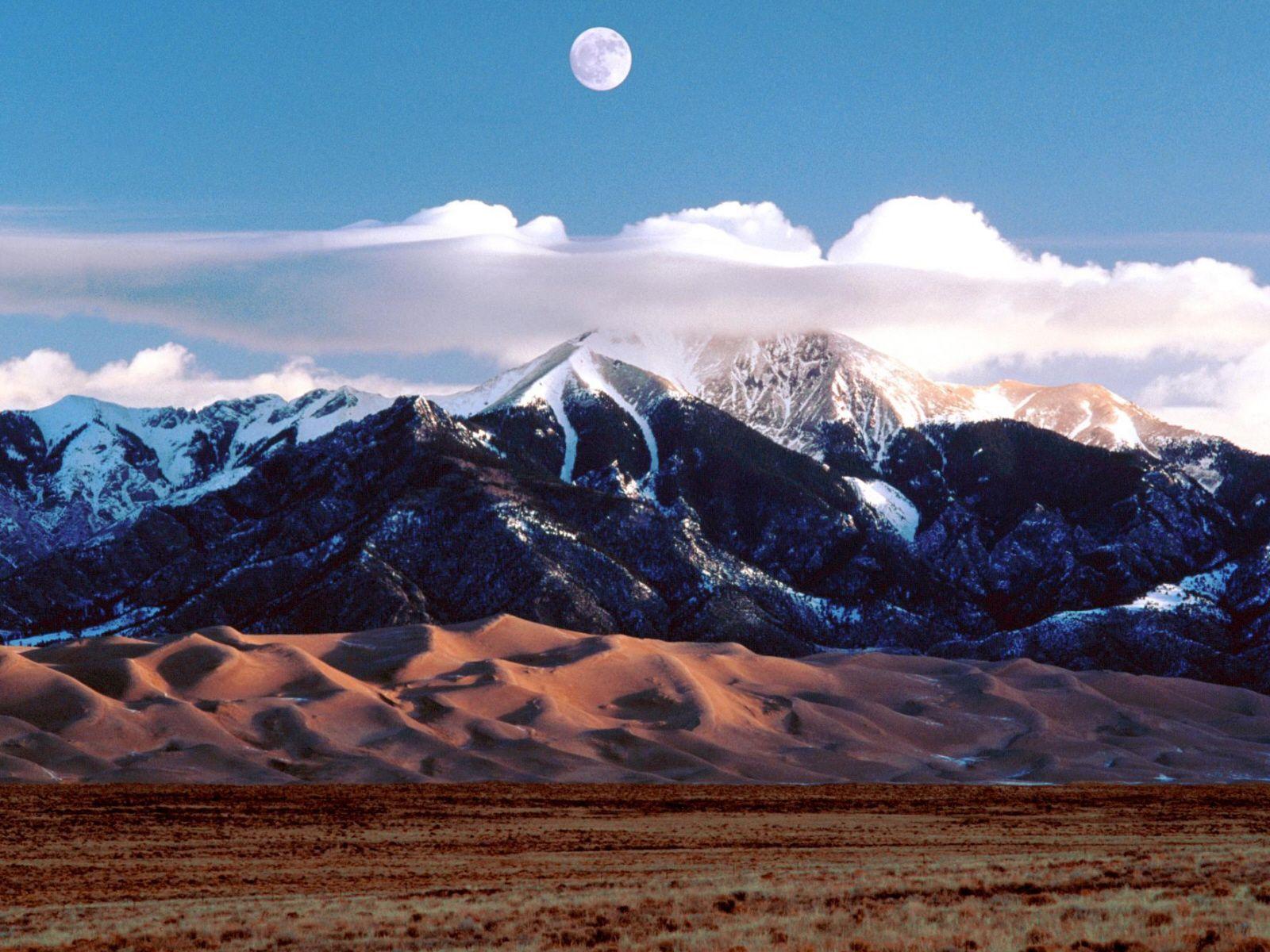 1600x1200 Great Sand Dunes National Park And Preserve Wallpaper