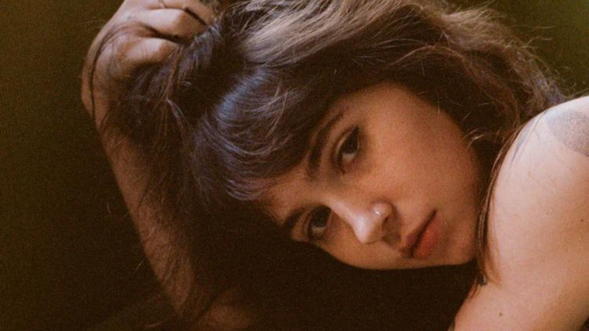 1920x1080 Glitter Magazine. Clairo Releases New Album 'Charm'