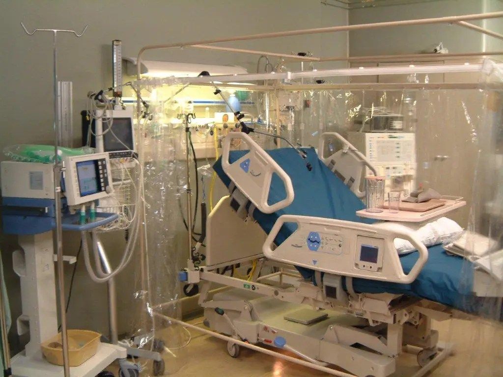 1024x768 Intensive care unit Hospital Studios