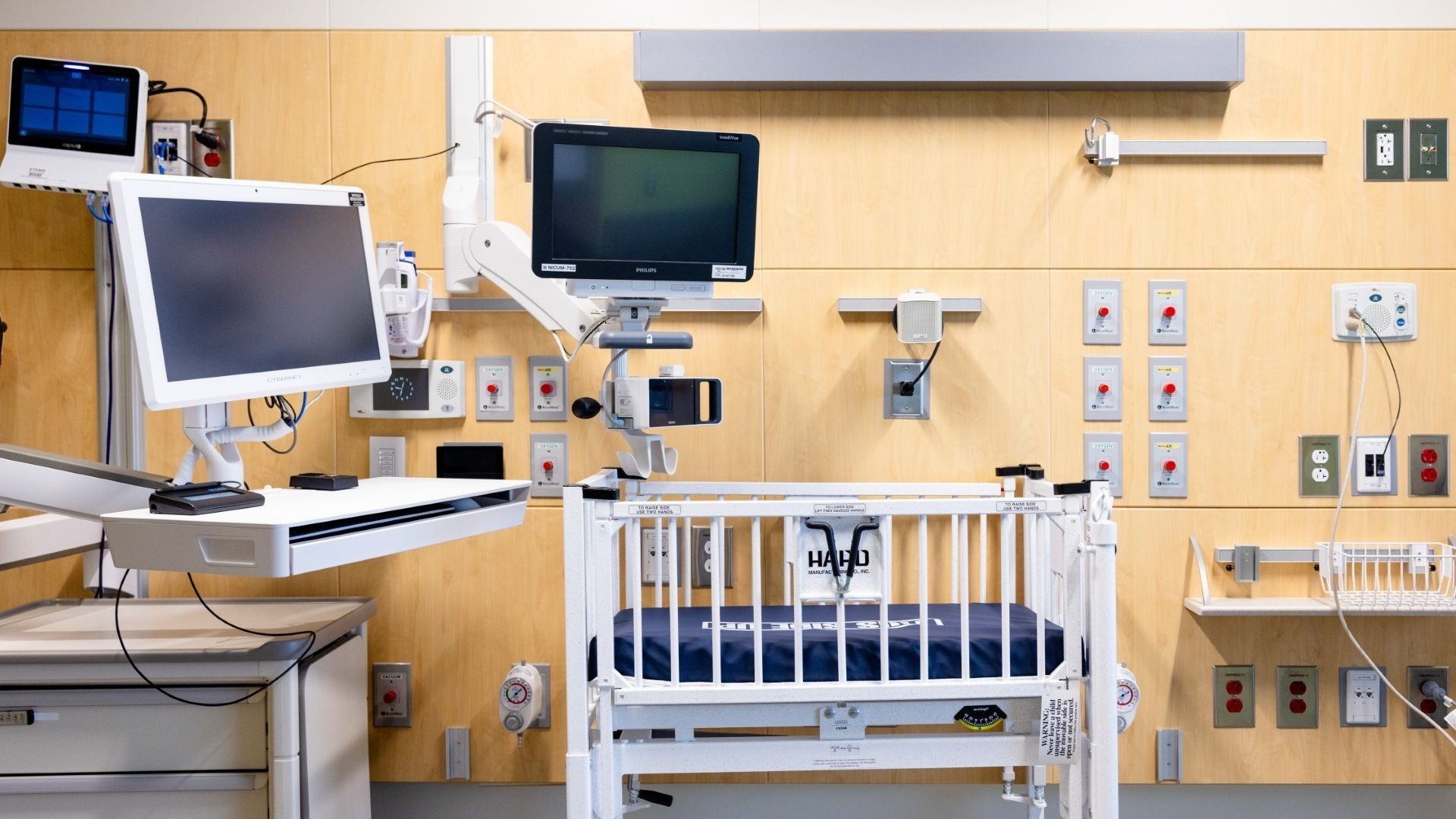 1920x1080 UI Health Care opens expanded NICU space to serve more critically ill newborns